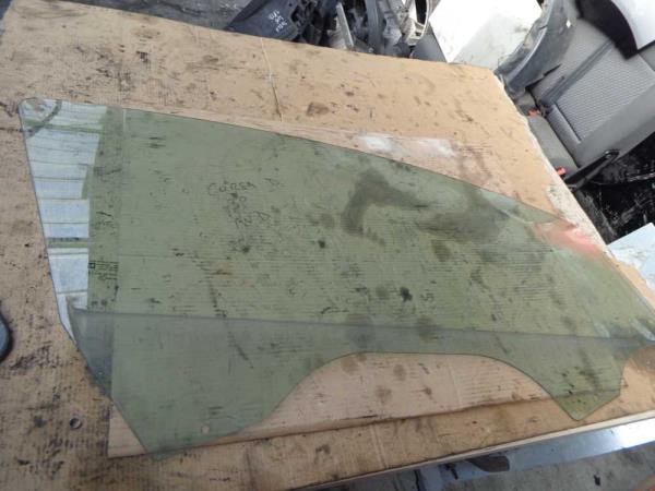 VITRE AVANT DROITE OPEL CORSA D 3 PORTES - Vue 1